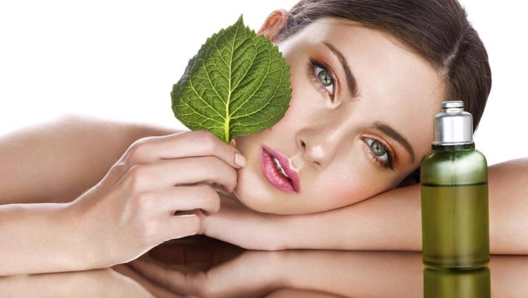 Cosmétique : quelle différence entre naturel et bio ?